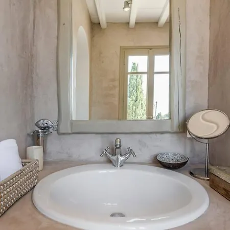 Villa Thalia - 4 Bdrm - In 200m - Mg *